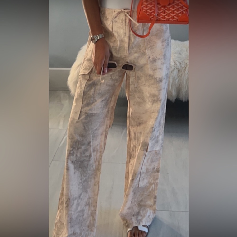 zara women’s Beige and light cream pink Cargo Pants
